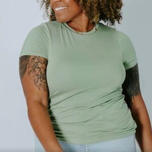 Klassy Network Loose Fit Brami T-Shirt